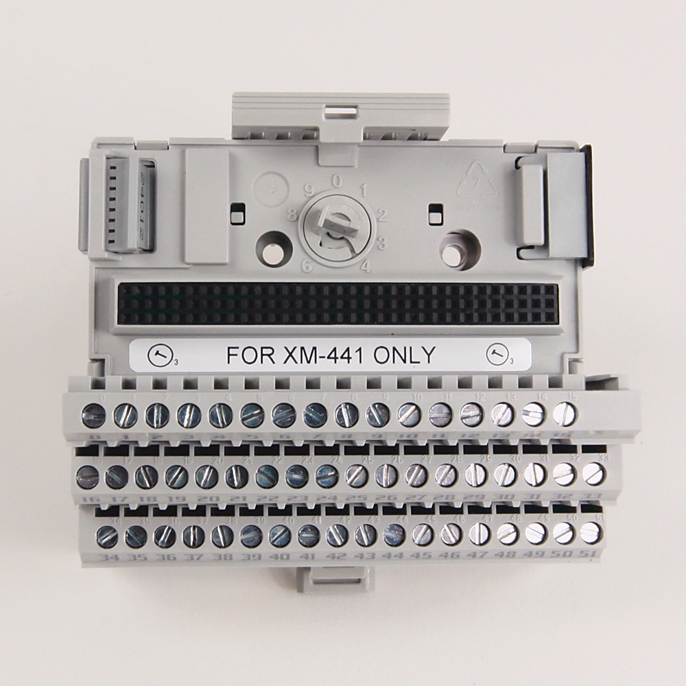 Allen-Bradley Screw Clamp D Terminal Base 1440-TB-D 1440-TB-D
